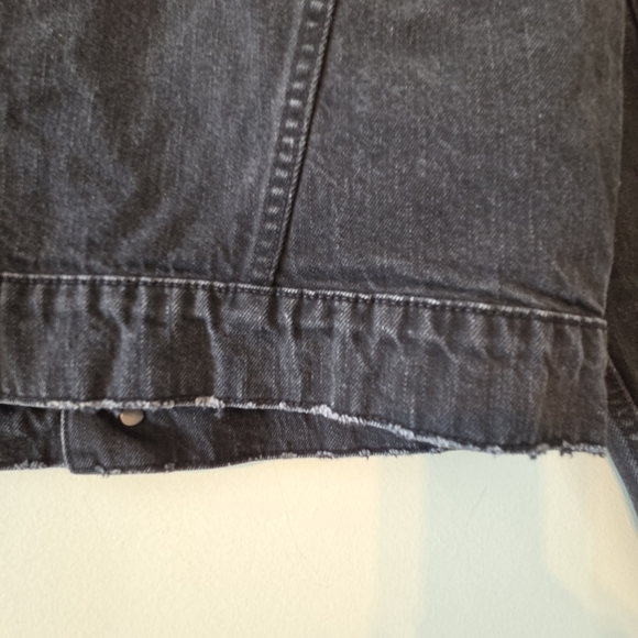 Current Elliott Women's Black "The Studded Baby Trucker" Jean Jacket Sz 1 Small - Picture 13 of 13